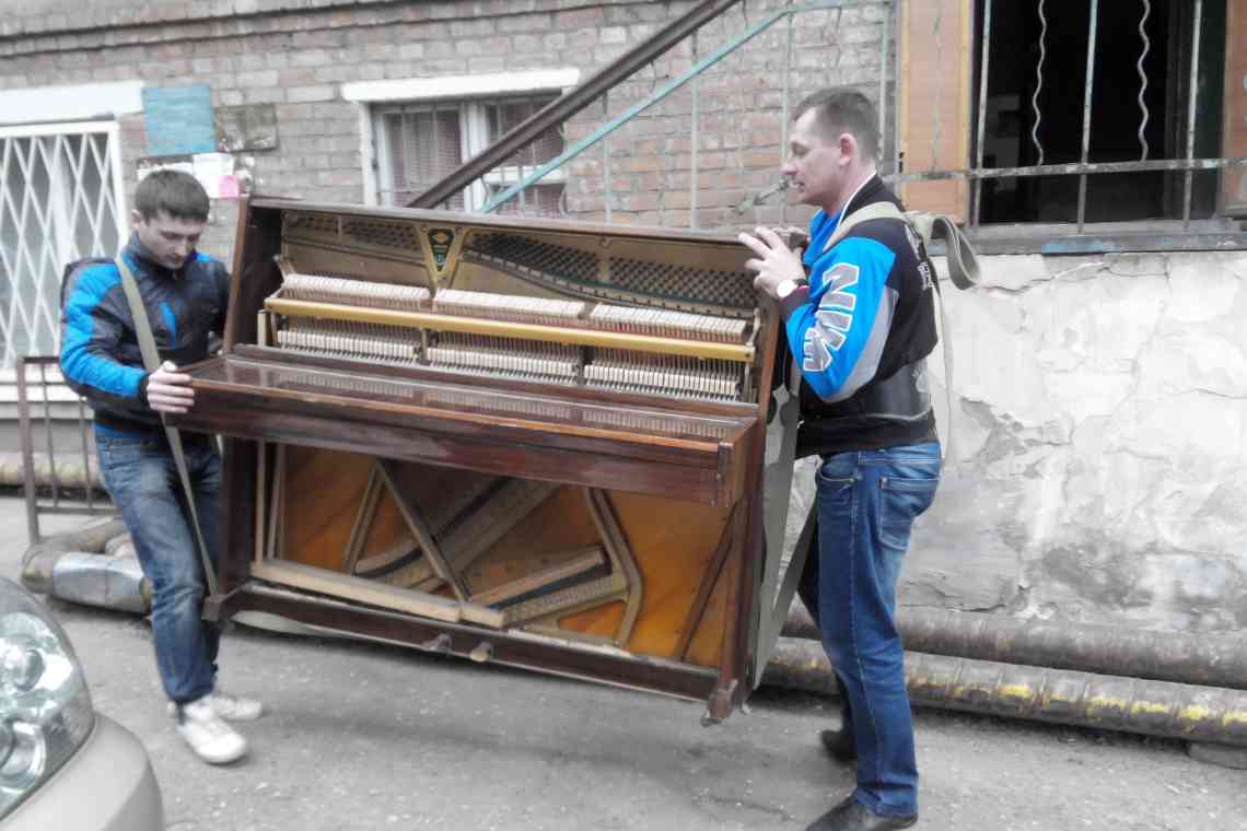 Скільки важить піаніно і як буде правильно транспортувати інструмент?